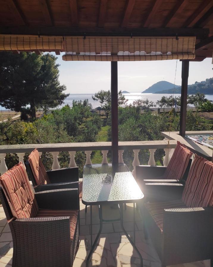 Pelagos Beachfront Apartment