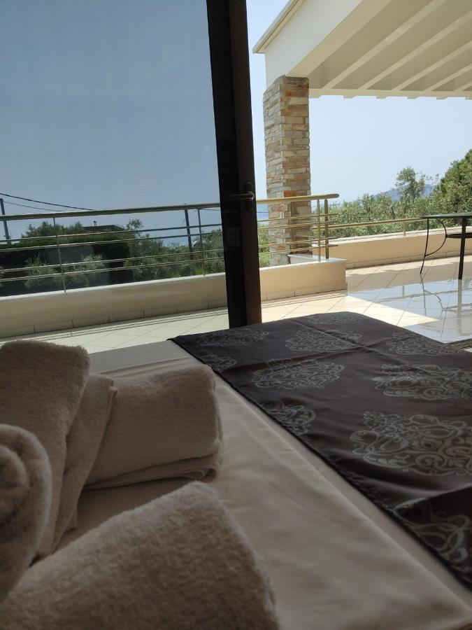 Our House Luxury Suites Palaiontsiflikion