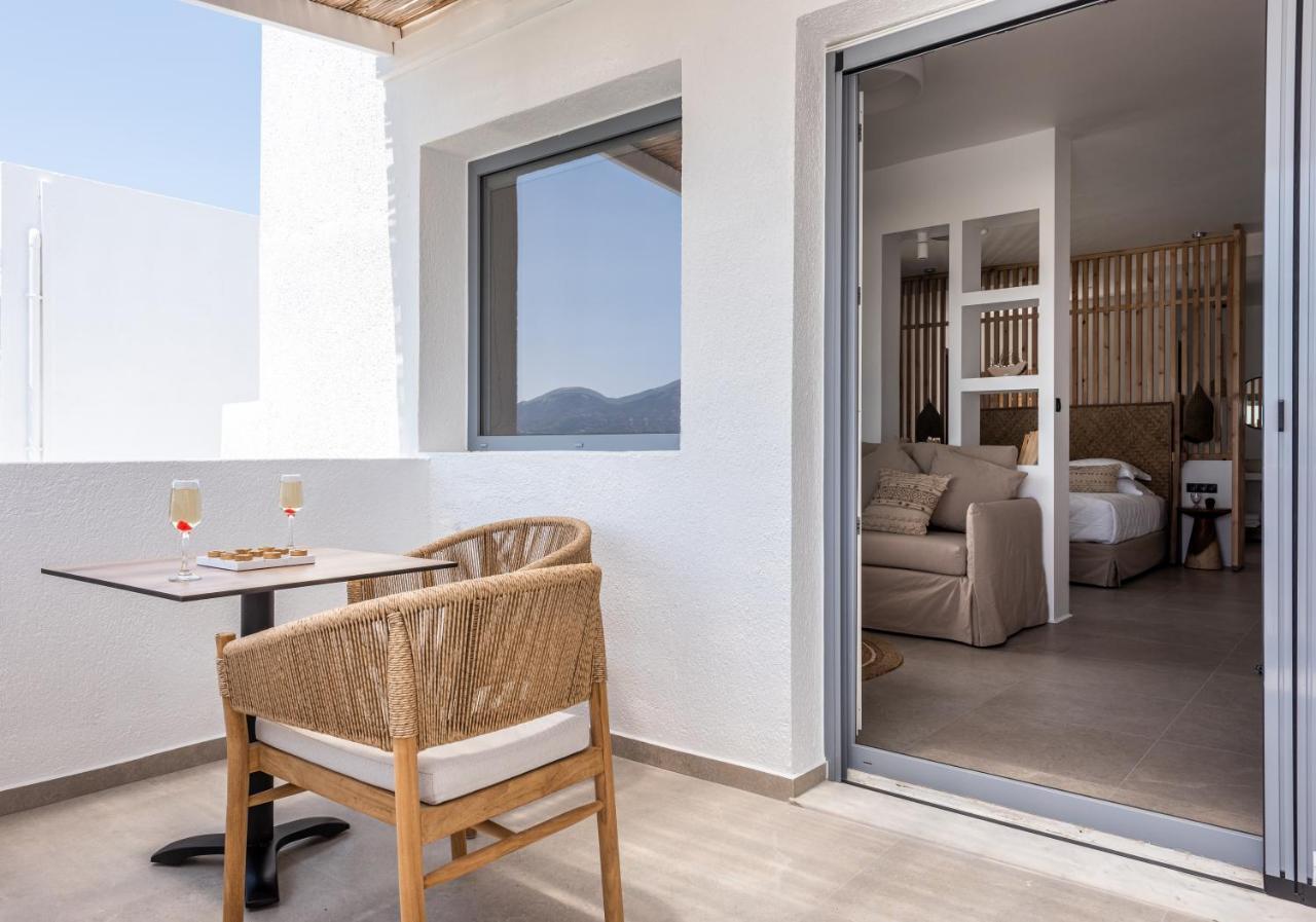 Santa Maria Village & 4*