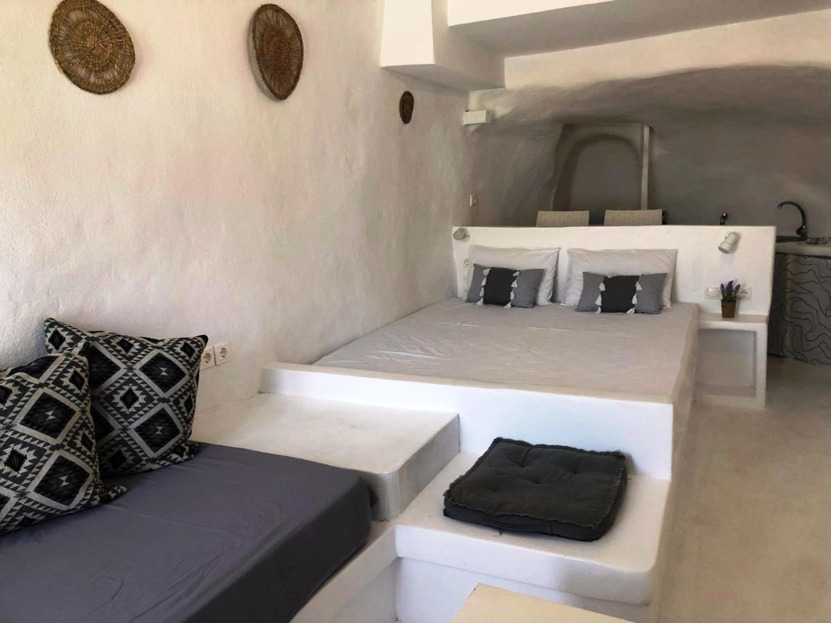 Salty Kisses And Sandy Toes Holiday home Firopotamos