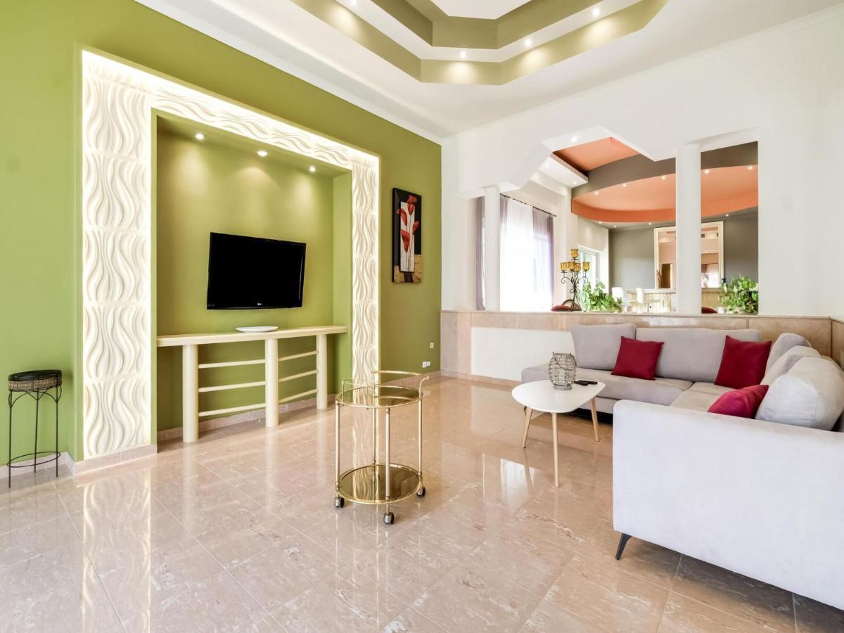 Beautiful With Private Pool Holiday home