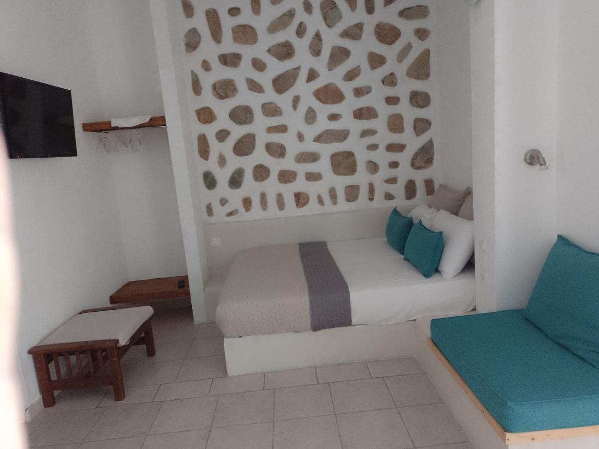 Isalos Guest house *
