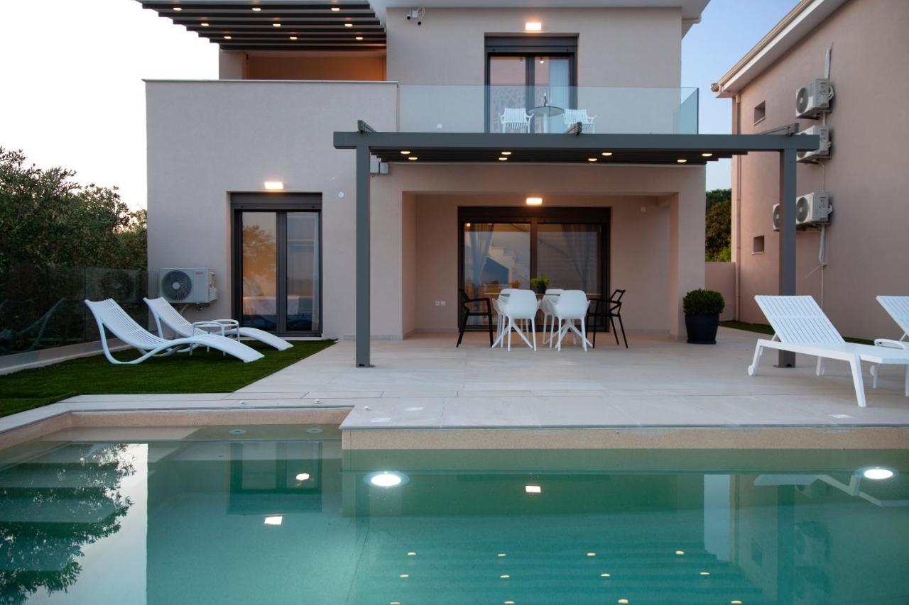 Villa Lumiere *
