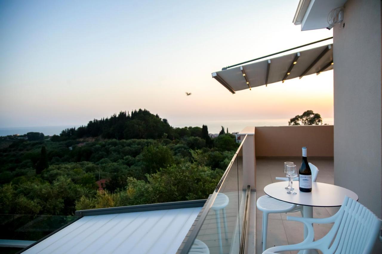 Lumiere Villa *