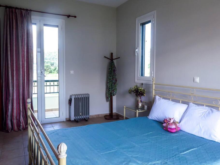 Villa Rania: ευάερη με θέα τη θάλασσα *