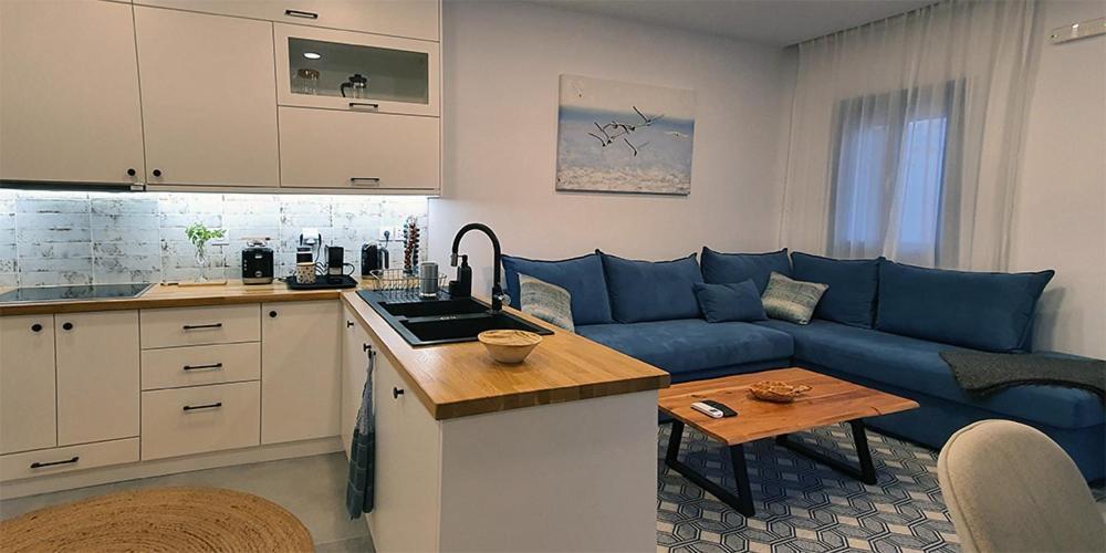 Meraki Beachfront *