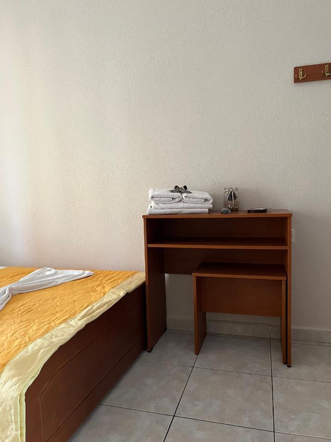 Vangelis Apartment Nea Vrasna