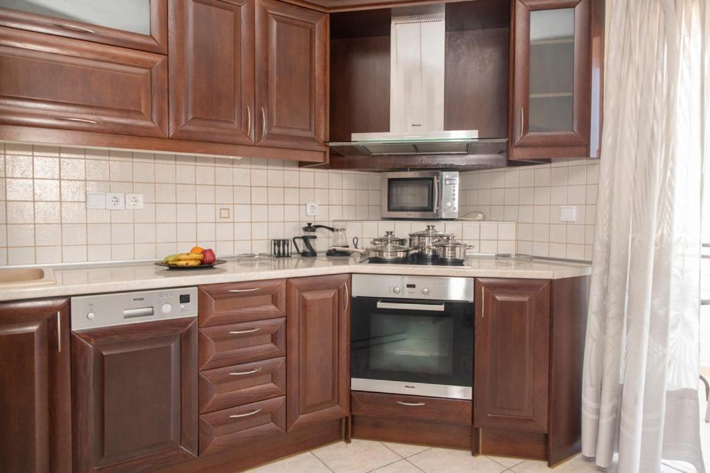 Timbaki'theodosia't Brothers Apartment *
