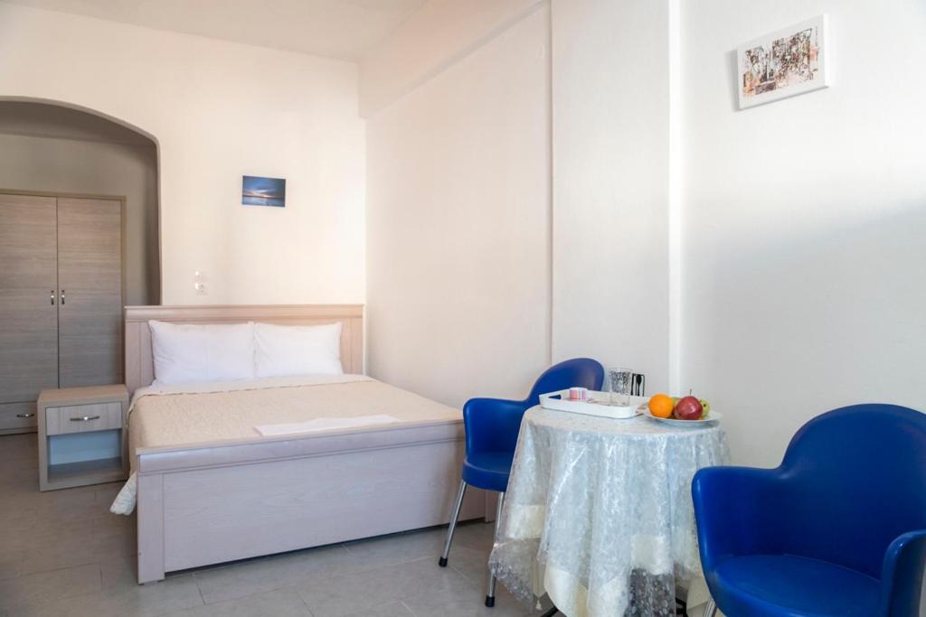 Timbaki'theodosia't Brothers Apartment *