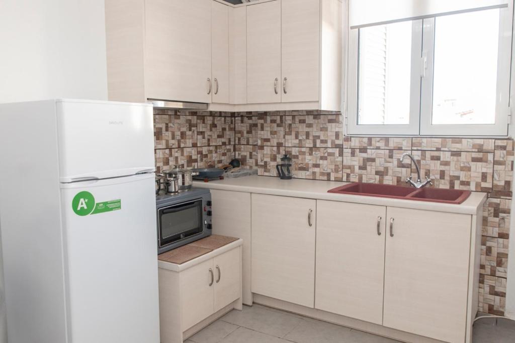 Timbaki'theodosia't Brothers Apartment