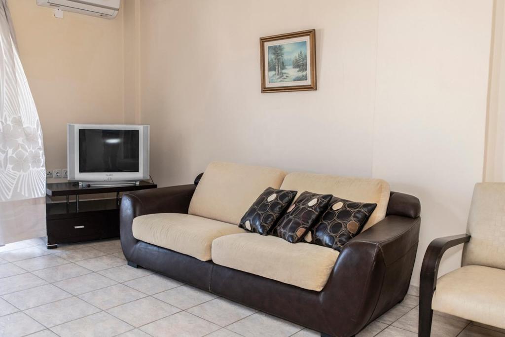 Timbaki'theodosia't Brothers Apartment
