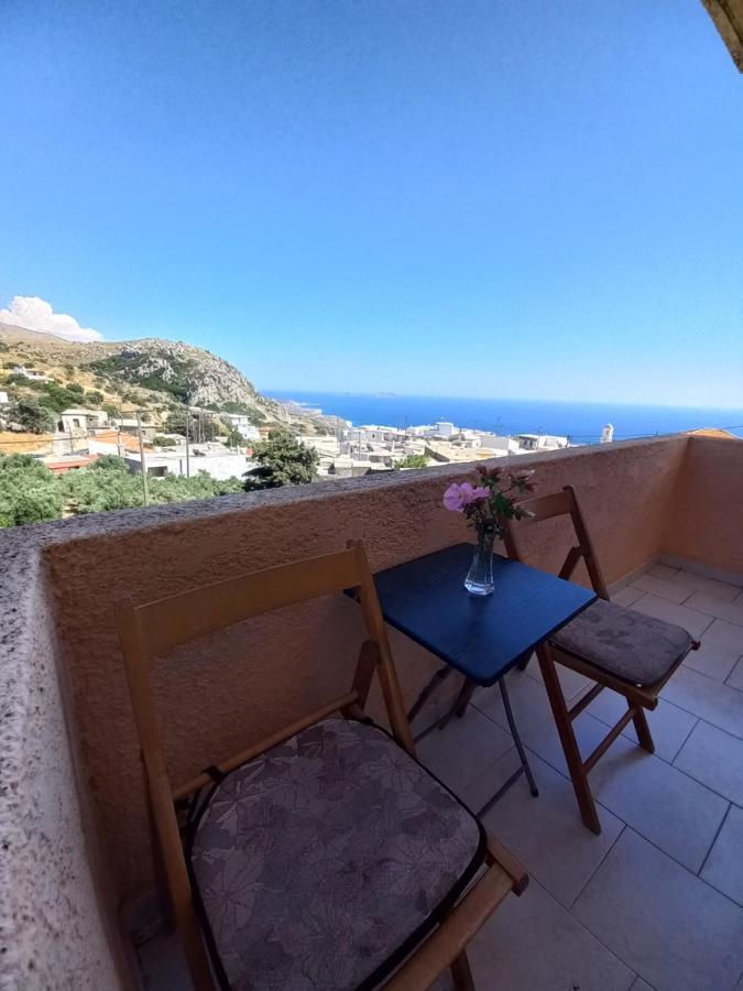 Castro Kerame Apartment