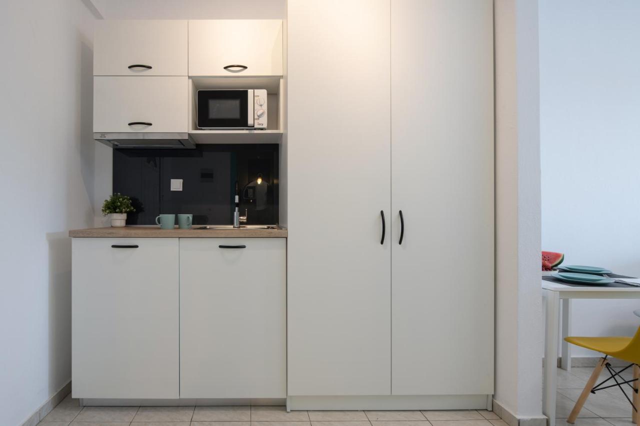Kochyli Apartment Nea Plagia