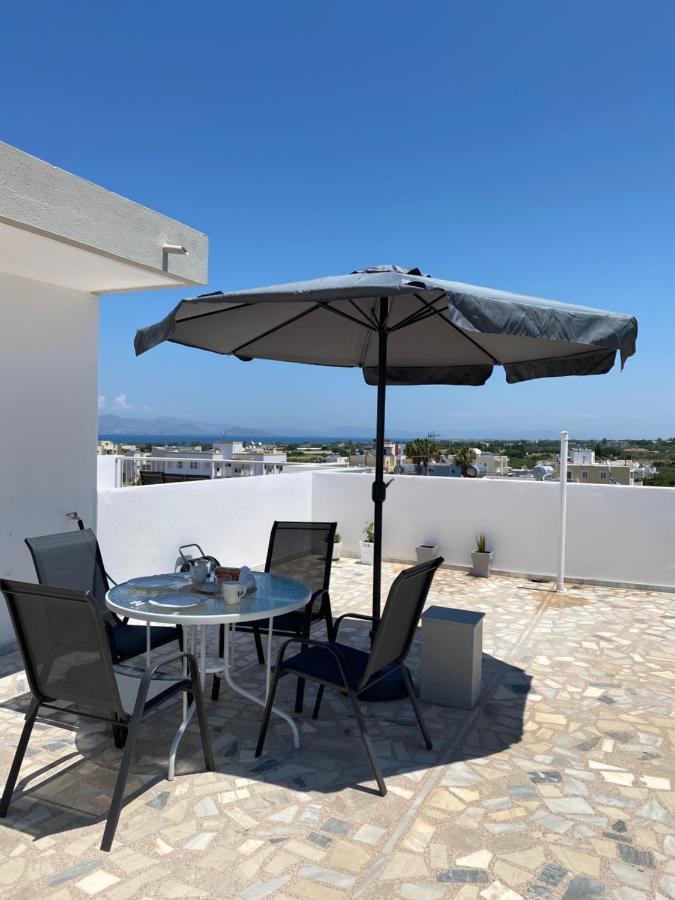Noufaro Rooftop-sea View Apartment
