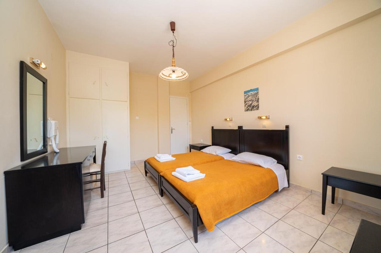 Lorenzo House 2*