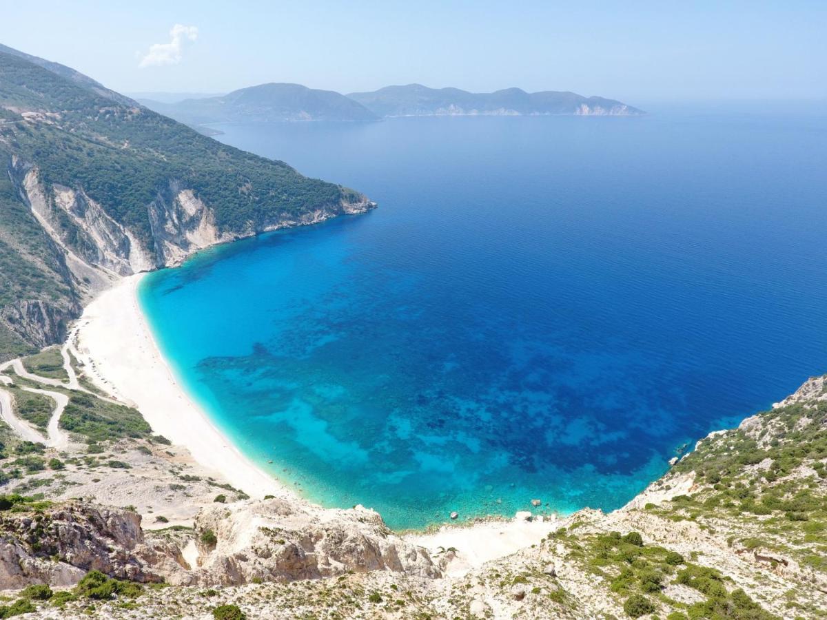 Afroditi, Spartia, Kefalonia * Livathos (Kefalonia)