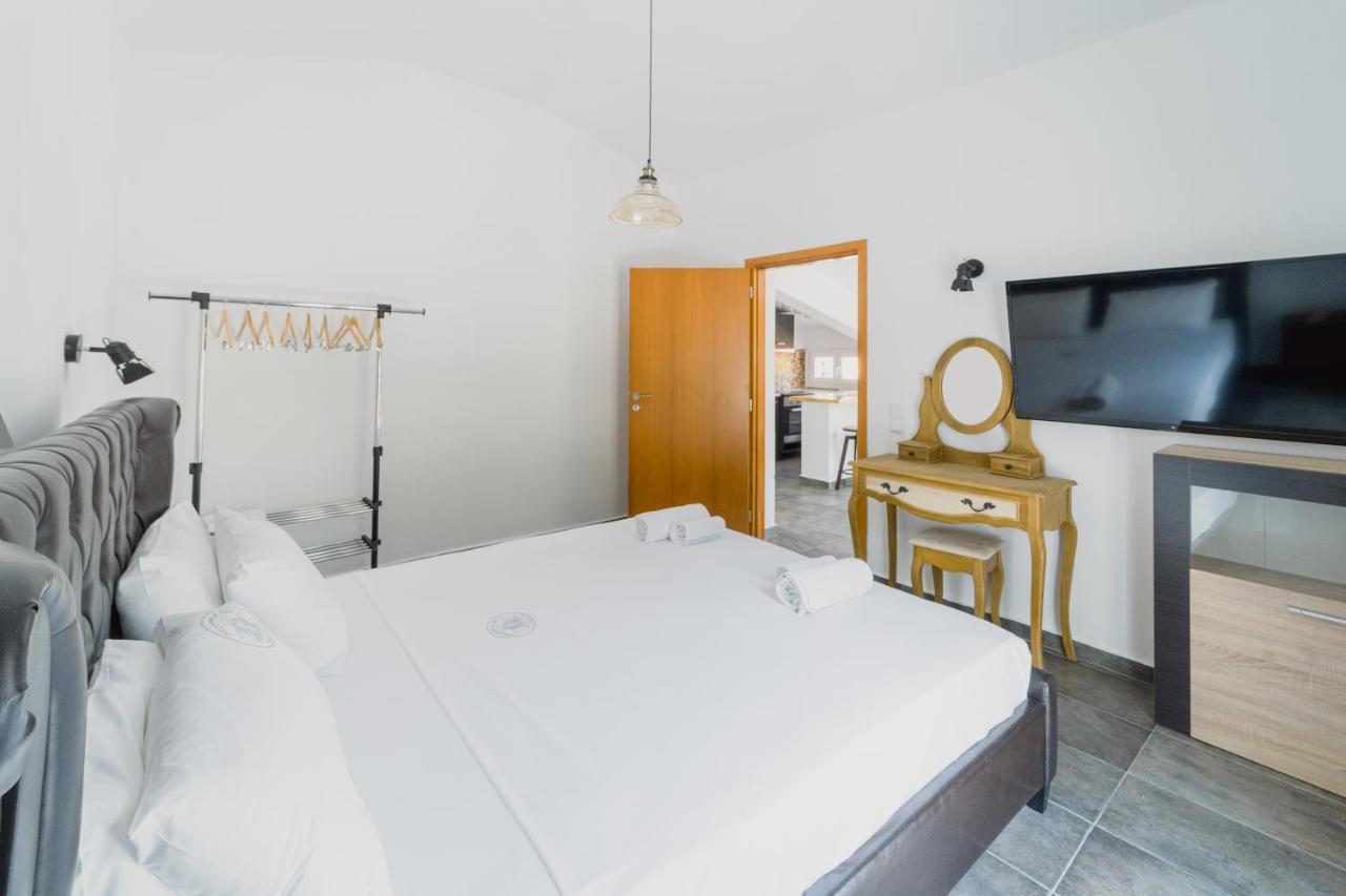 Stellatos House Poros (Kefalonia)