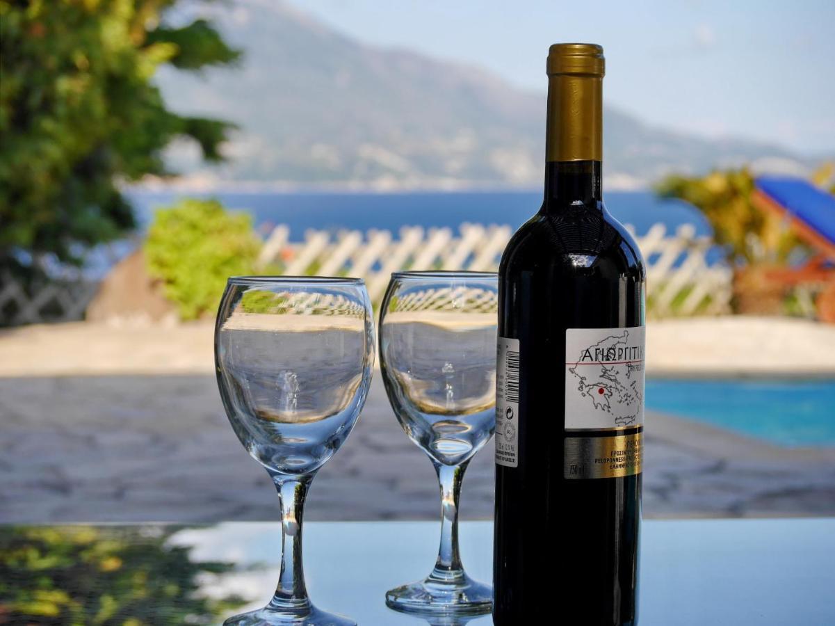 Afroditi, Spartia, Kefalonia * Livathos (Kefalonia)