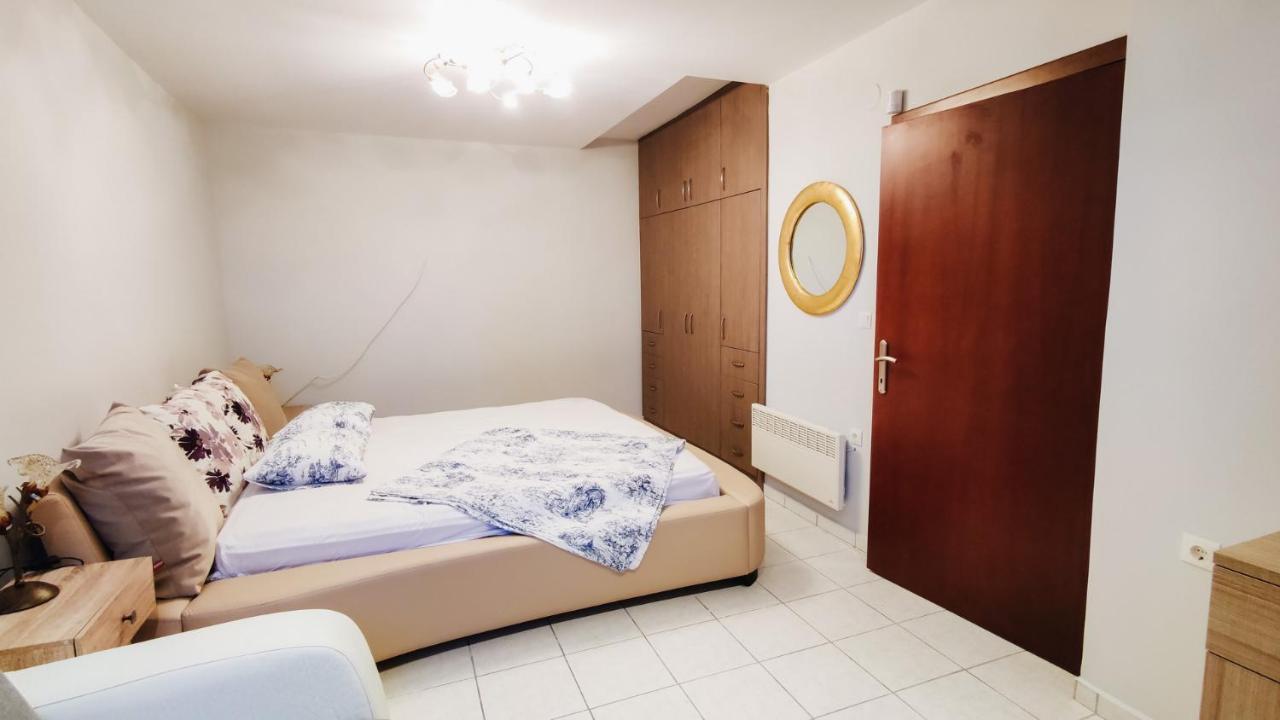 Mira Mare Beachfront * Nea Skioni
