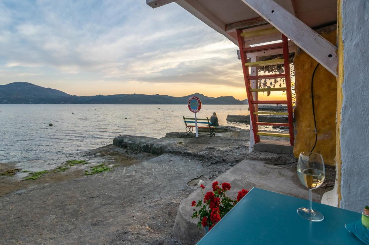 Traditional And Sailor's Sirma * Klima (Milos)
