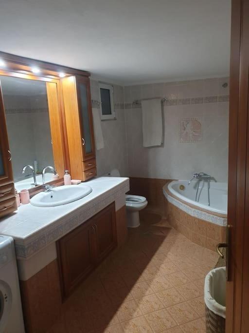 Holiday home Luxury Seaside Apartment, 3 Bedrooms *
