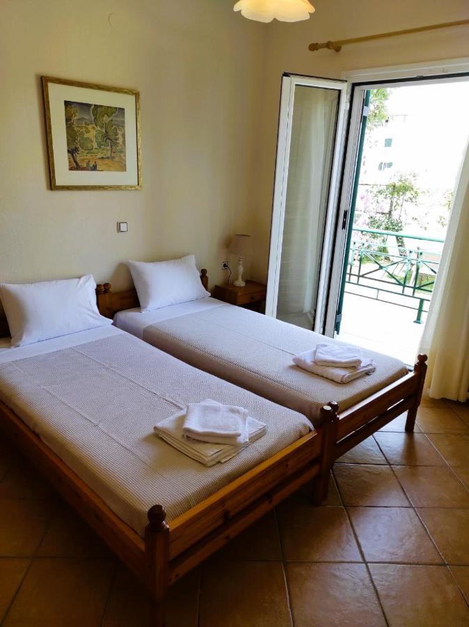 Oikia Dinachris * Agios Georgios (Corfu)