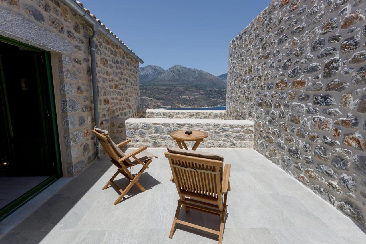 Ermis-apea Holiday home Limeni