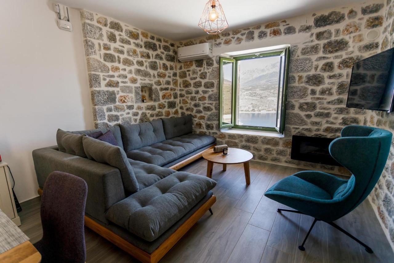 Holiday home Poseidon-apea Limeni