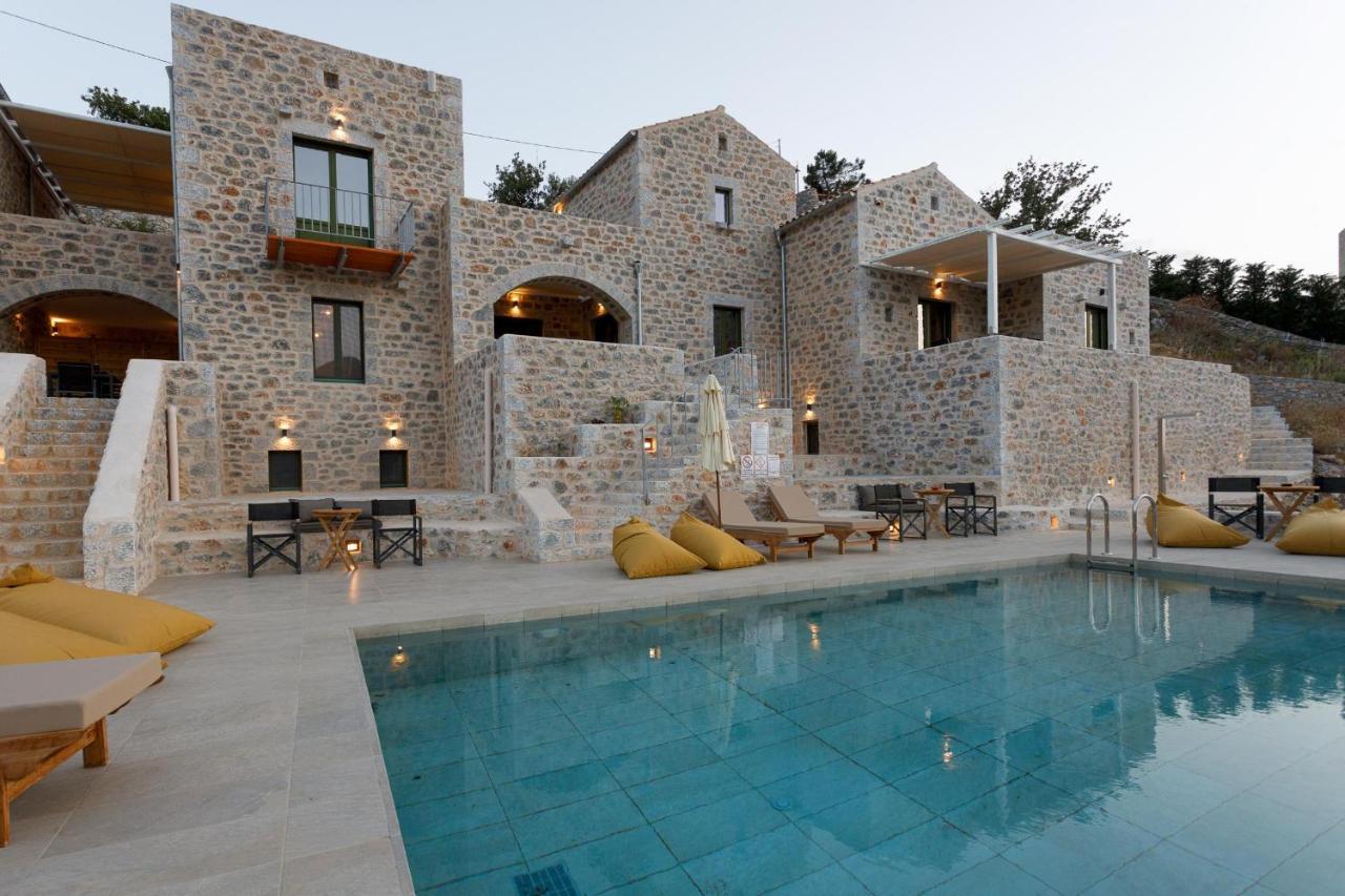 Ermis-apea Holiday home Limeni