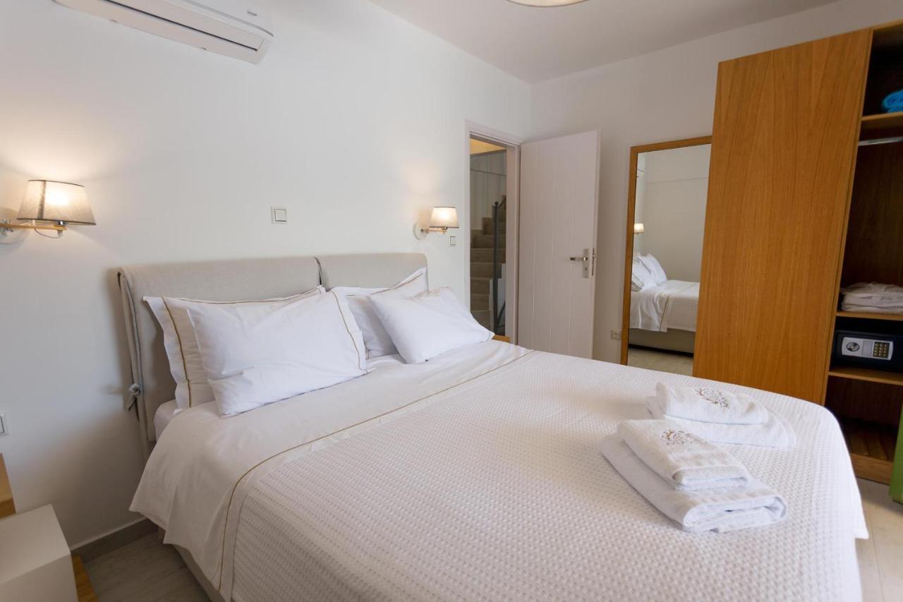 Ermis-apea Holiday home *