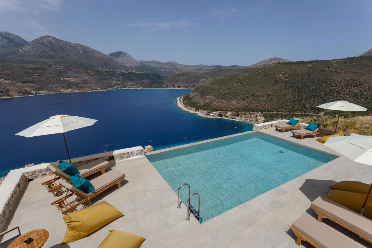 Ermis-apea Holiday home Limeni