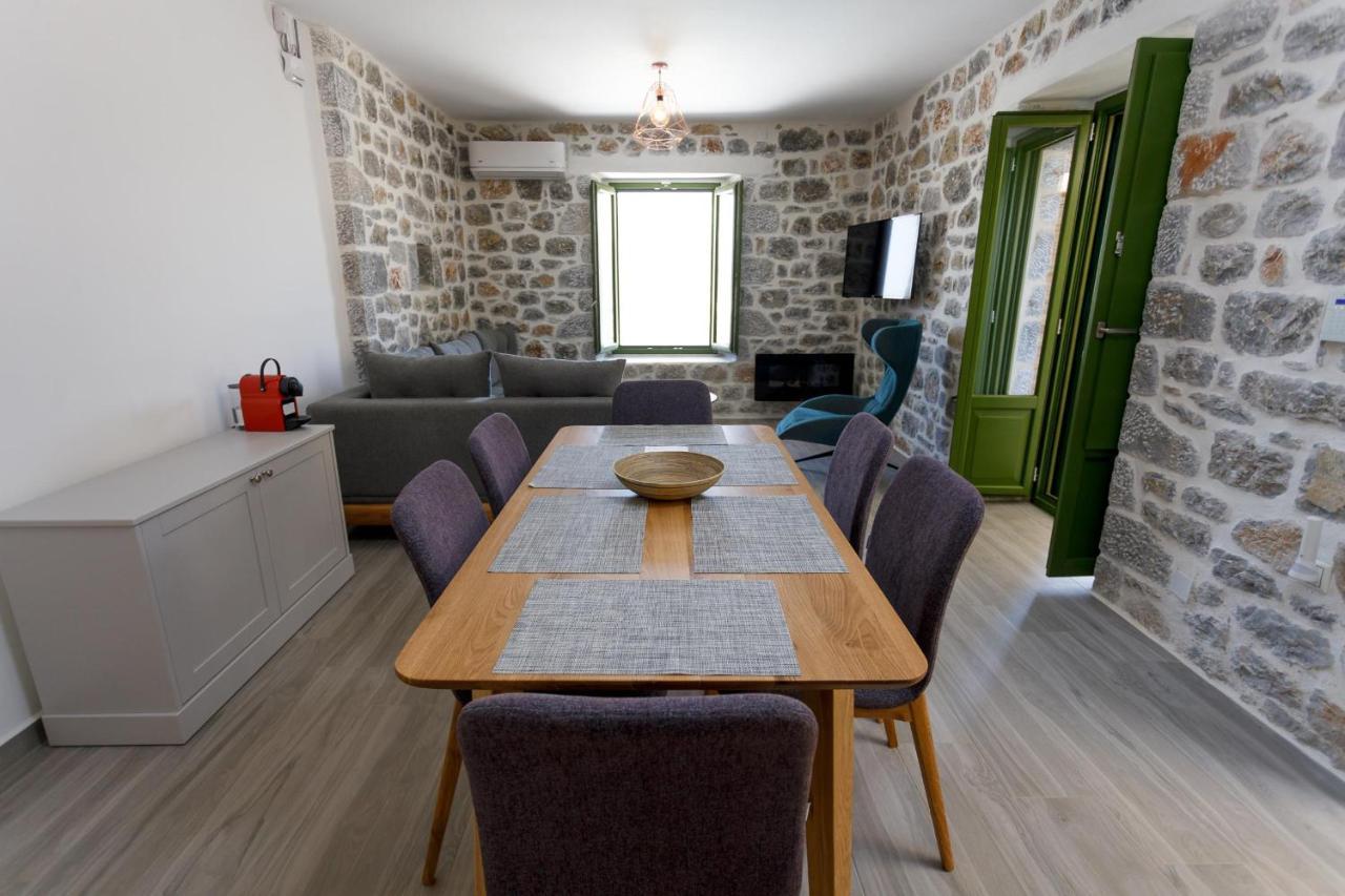 Poseidon-apea Holiday home
