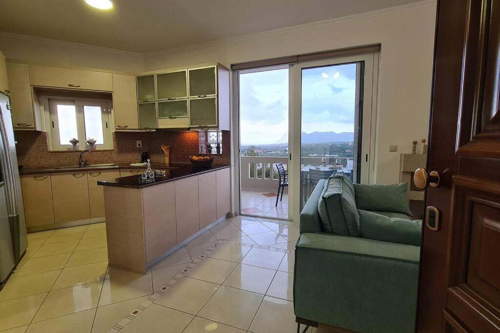 Apartment Physis Apt- Big Comfortable With View Kounoupidhiana