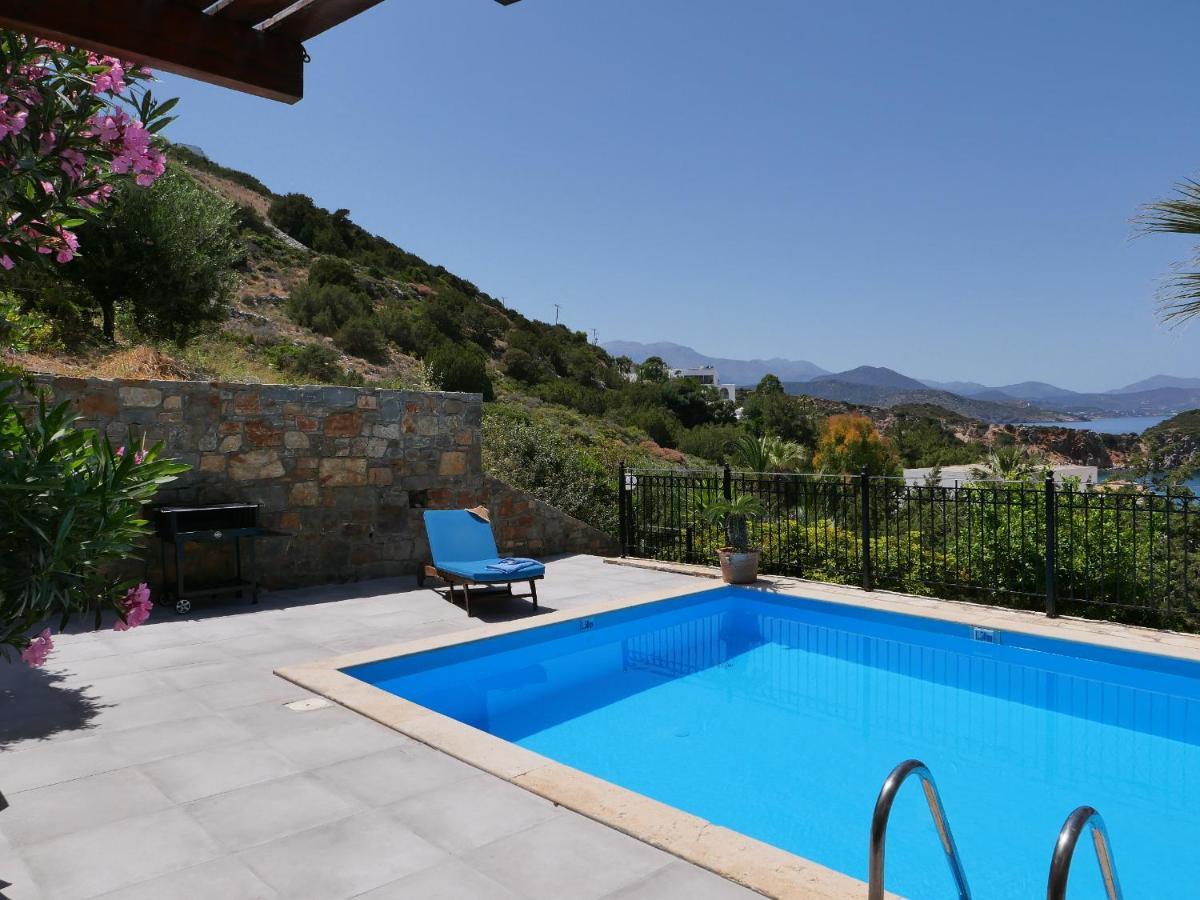 Collection Villas, Selini Istro