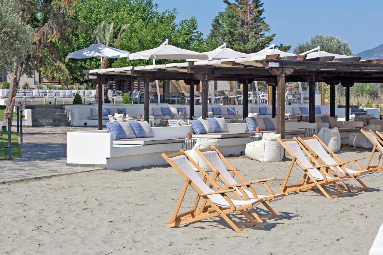& Eretria (Evia)