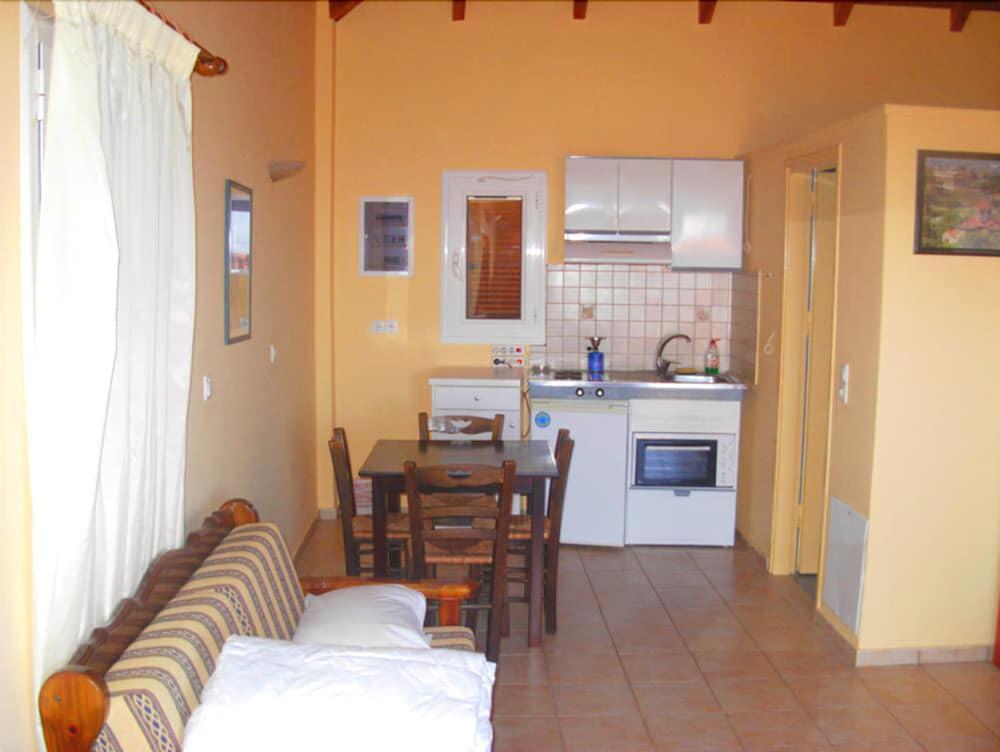 Apartment Chroma *