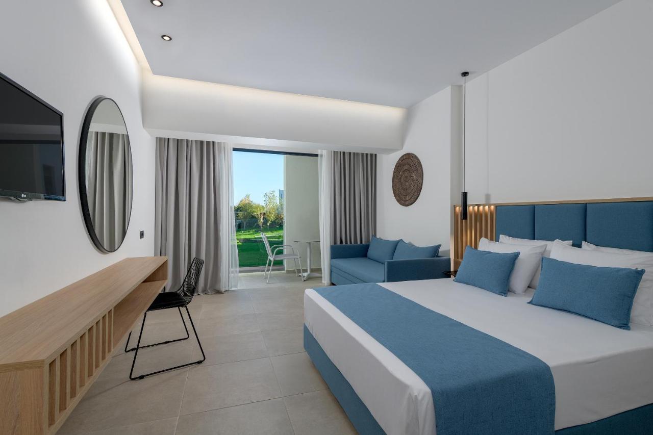 Blue Sea Village Hotel 4*