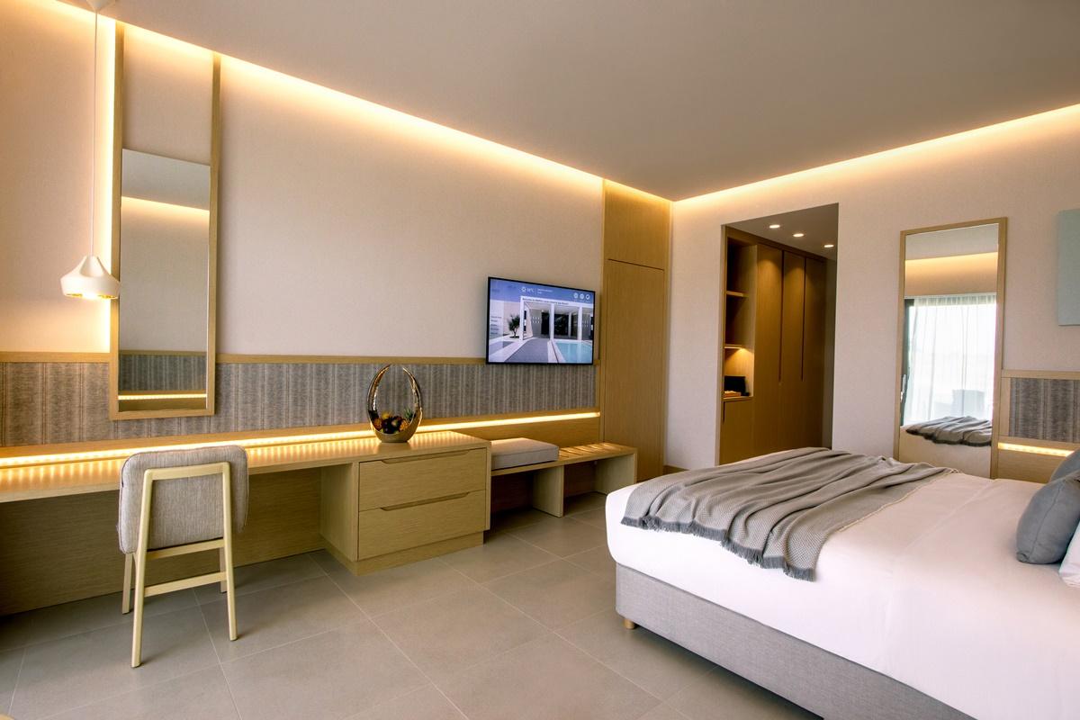 Ammoa Luxury & Hotel 5*