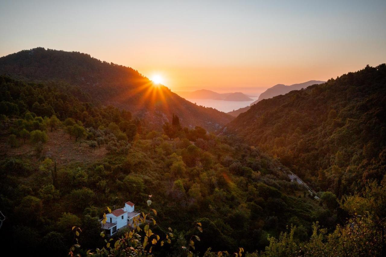 Skopelos Country