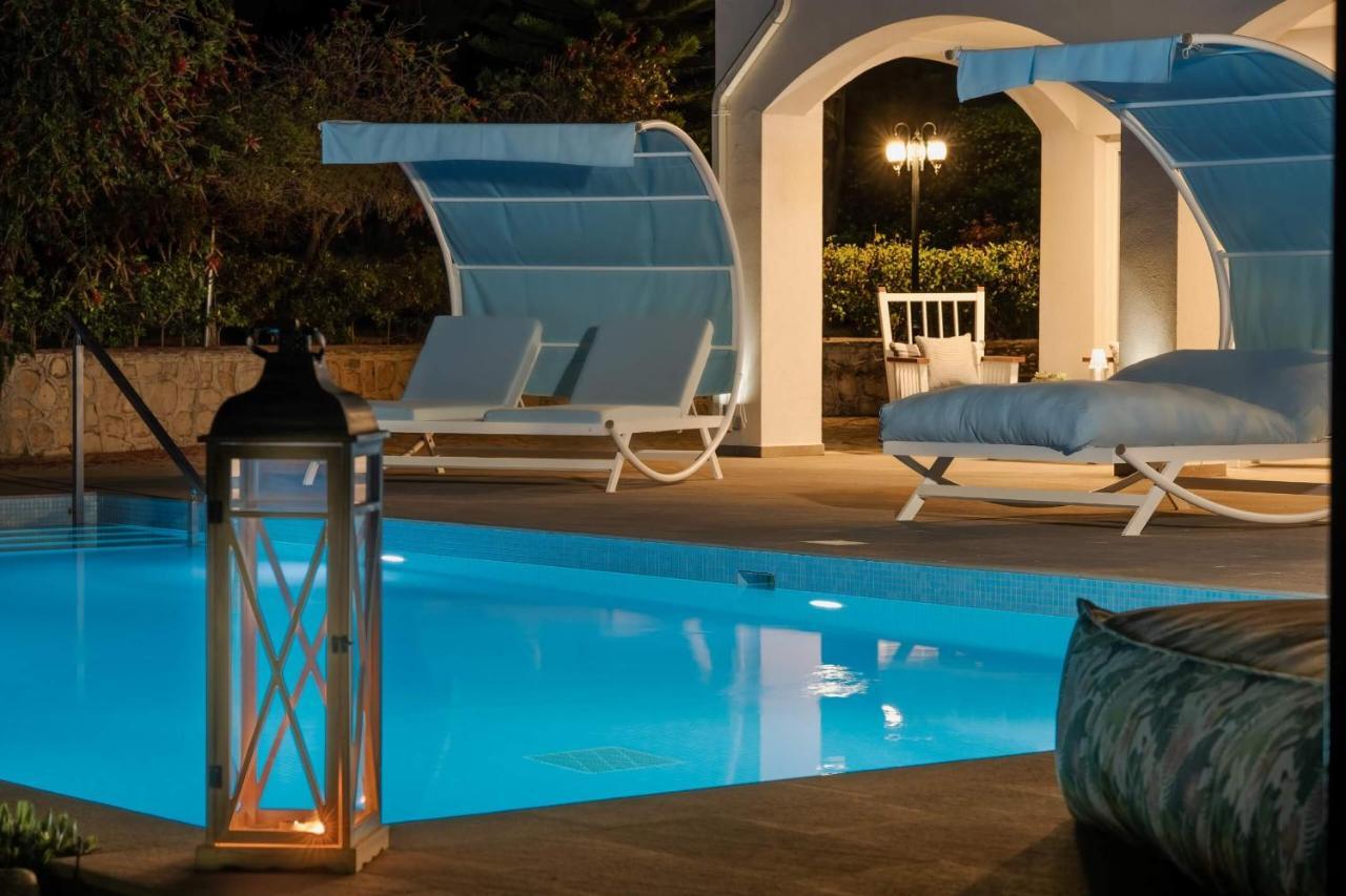 Rivazzurra Beachfront Luxury Villa