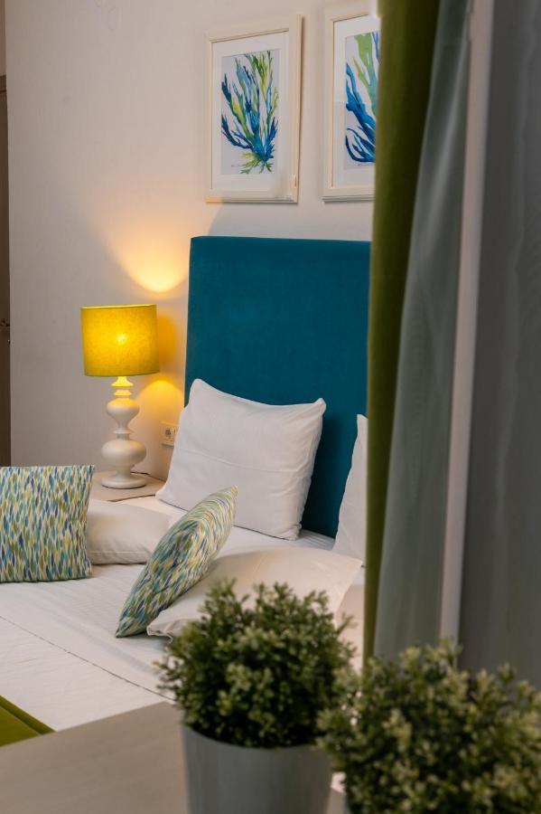 Mansion House Apartment *