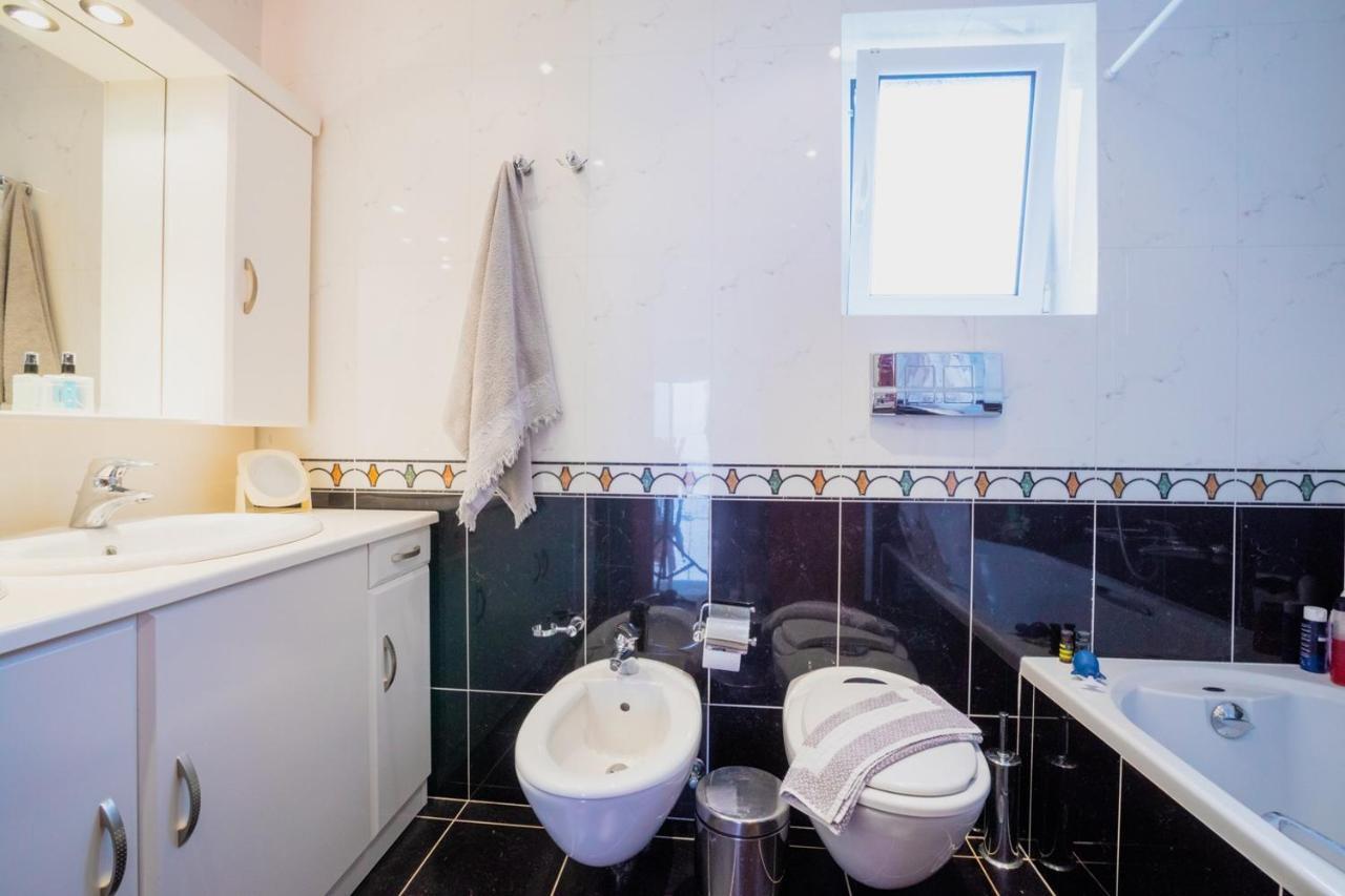 Belle Helene Apartment *