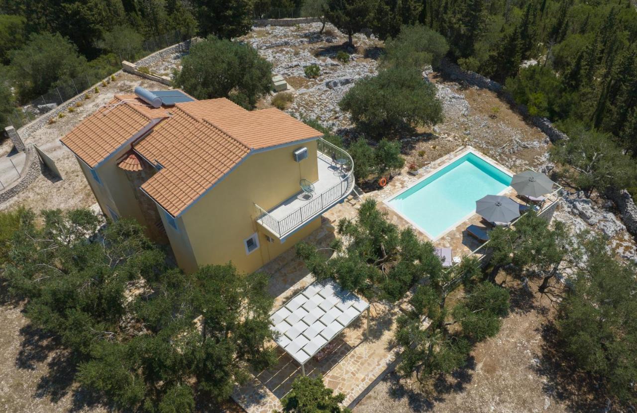 Agnanti Villa