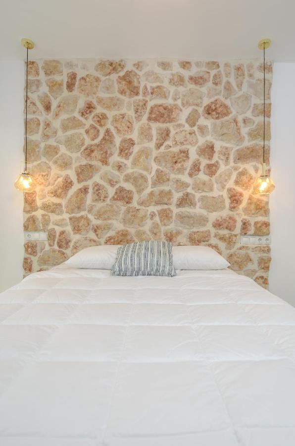 Simos Luxury *