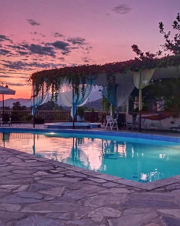 Seralis Pelion 3*