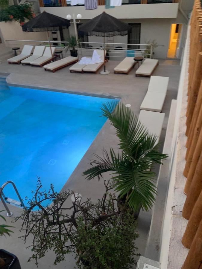 Khroma Luxury 1 Front Hersonissos (Crete)