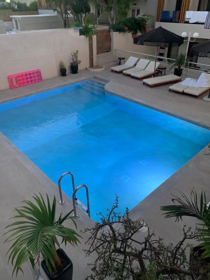 Khroma Luxury 1 Front *