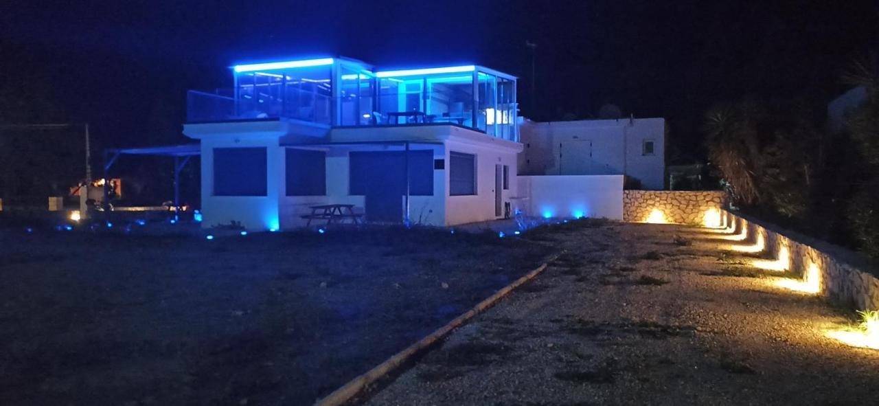 Bluetel Bed & Breakfast *