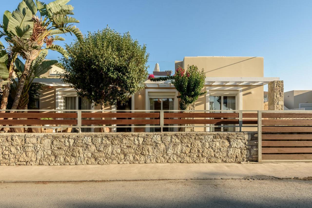 Villa Azure Beach Villas *