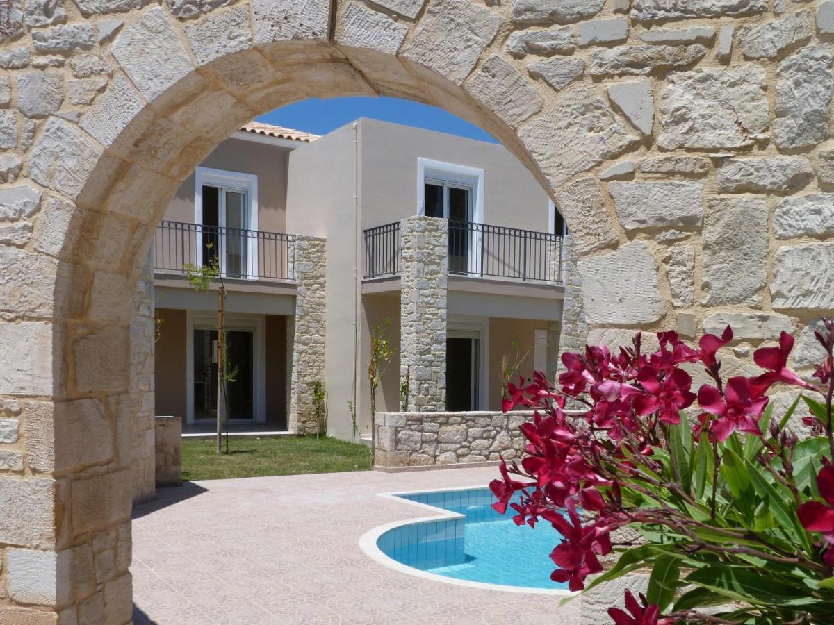 Azure Beach Villas *